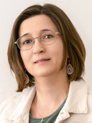 Passfoto von Michaela Wiesbauer